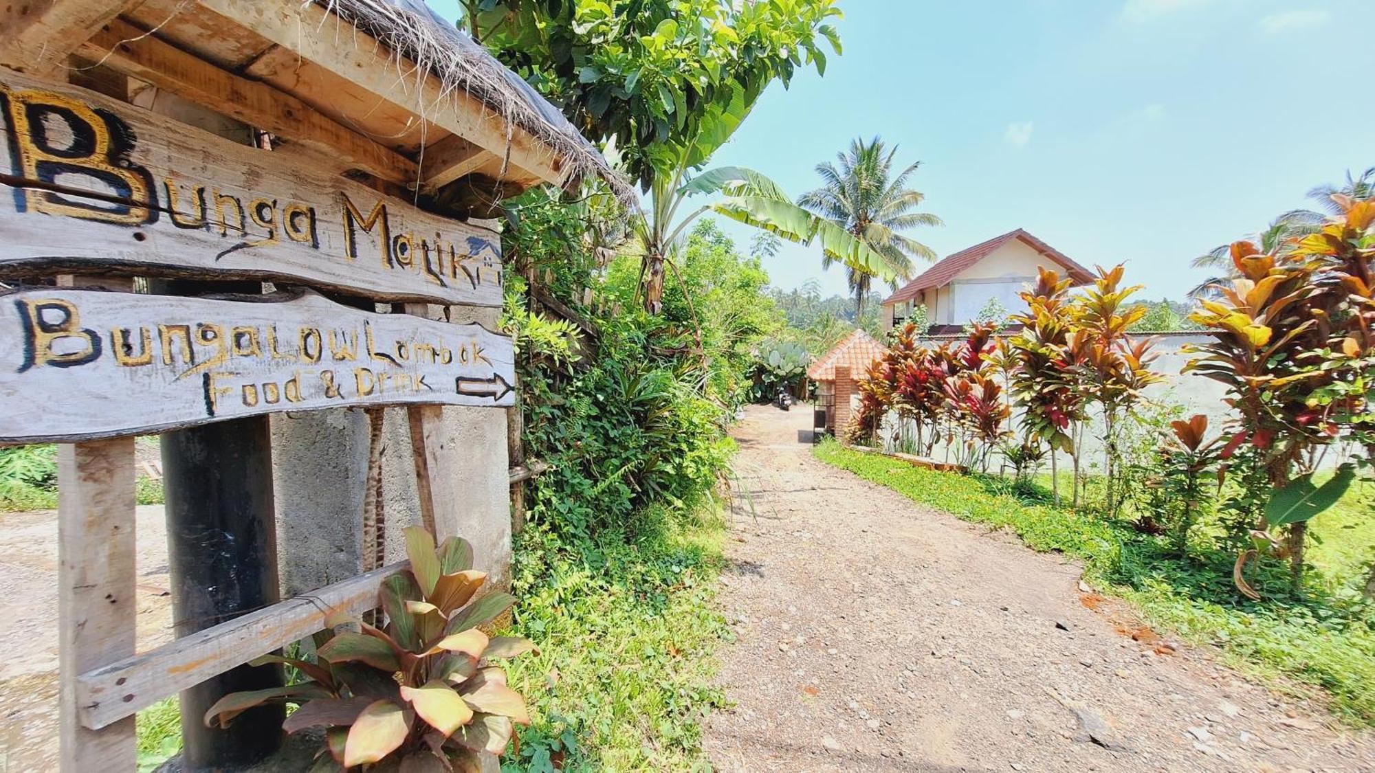 Bunga Homestay Lombok Tetebatu Luaran gambar